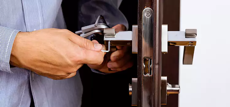 Commercial Door Lock Repair Holiday