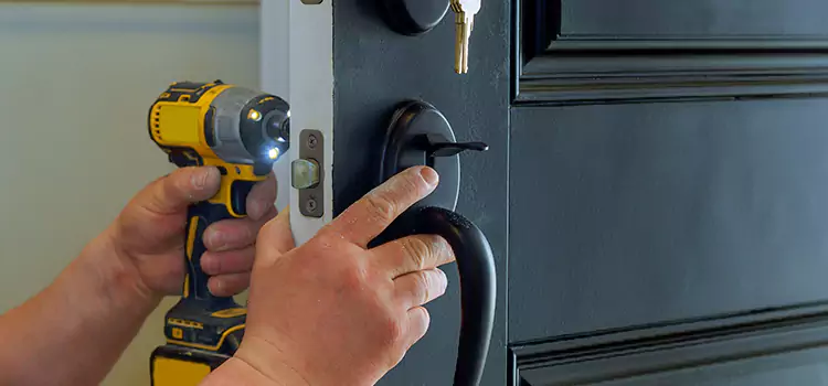 Locksmith Emergency Service Holiday