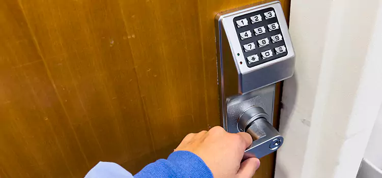 Why Choose Us for Your Keypad Lock Needs in Holiday, FL?